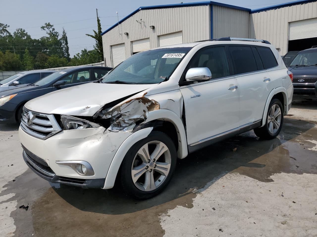 TOYOTA HIGHLANDER LIMITED