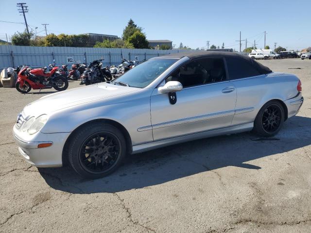 MERCEDES-BENZ CLK 320