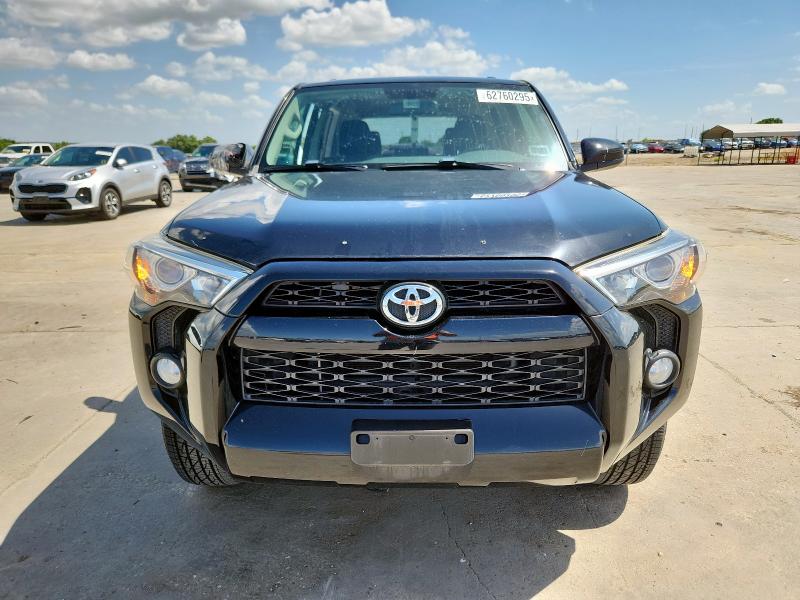 2019 TOYOTA 4RUNNER SR - JTEBU5JR2K5674756