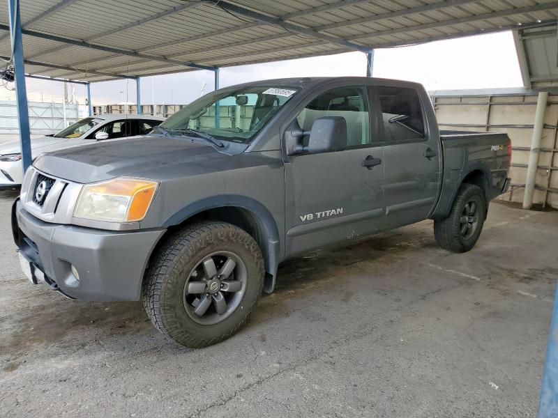 NISSAN TITAN S