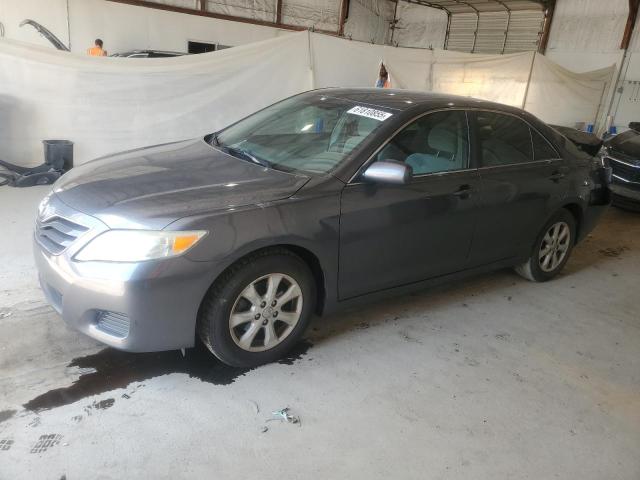 TOYOTA CAMRY BASE