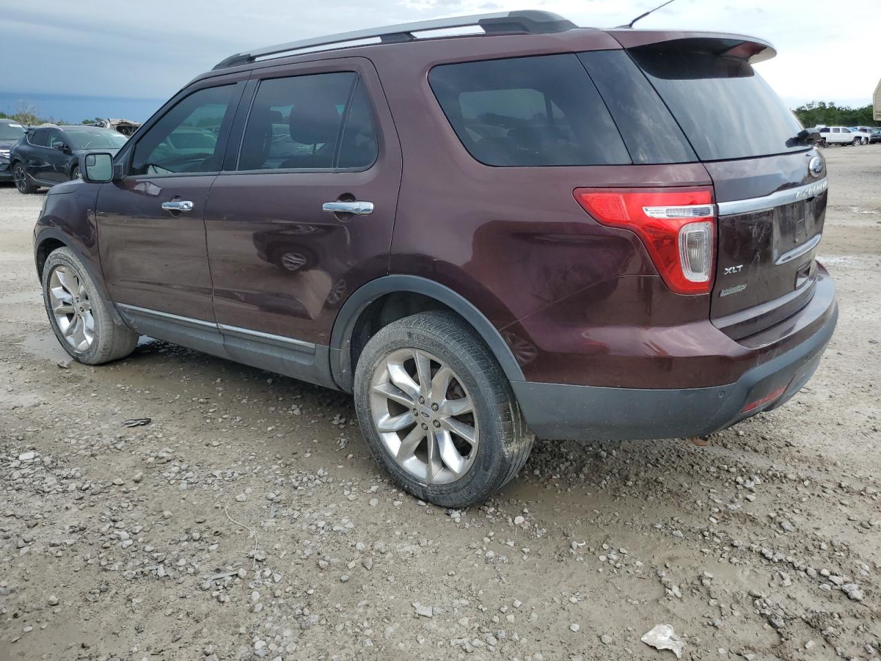 FORD EXPLORER XLT