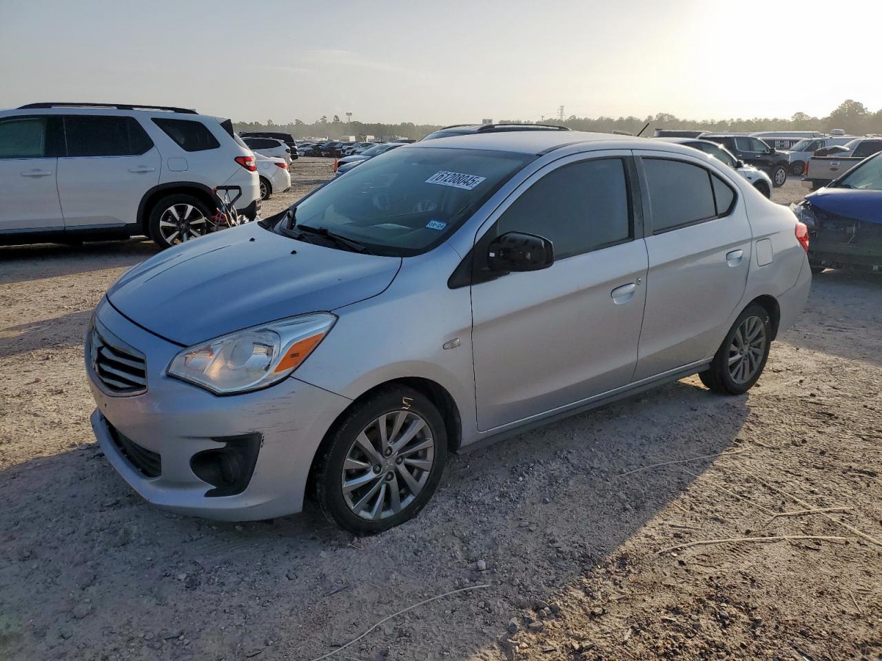 MITSUBISHI MIRAGE G4 ES