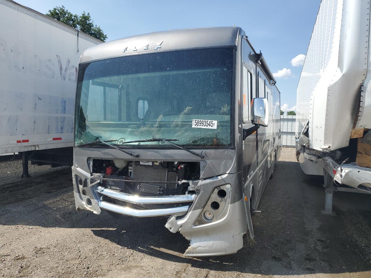 Lot #3211177639 2023 FORD F53