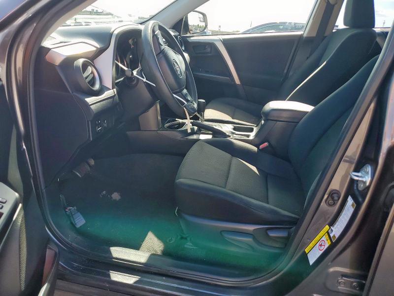 2016 TOYOTA RAV4 LE - JTMZFREVXGJ098537