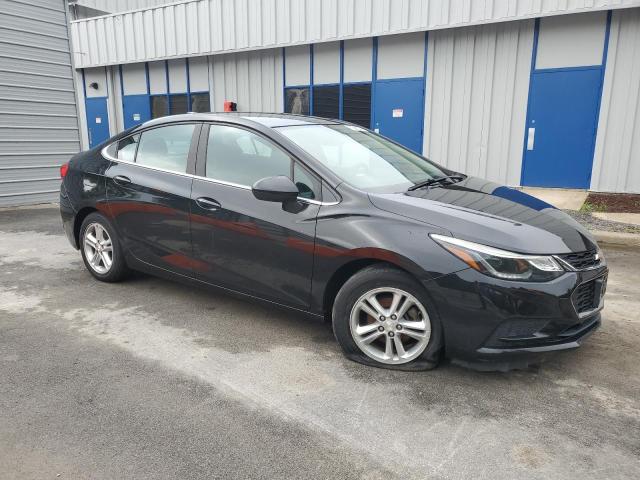Vin: 1g1be5sm9h7233930, lot: 58418745, chevrolet cruze lt 20174