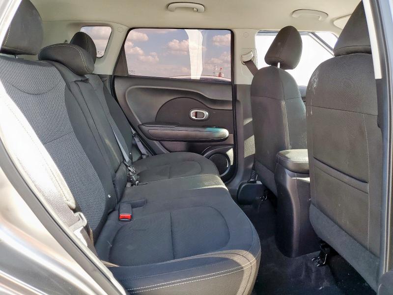 2018 KIA SOUL + KNDJP3A59J7609561