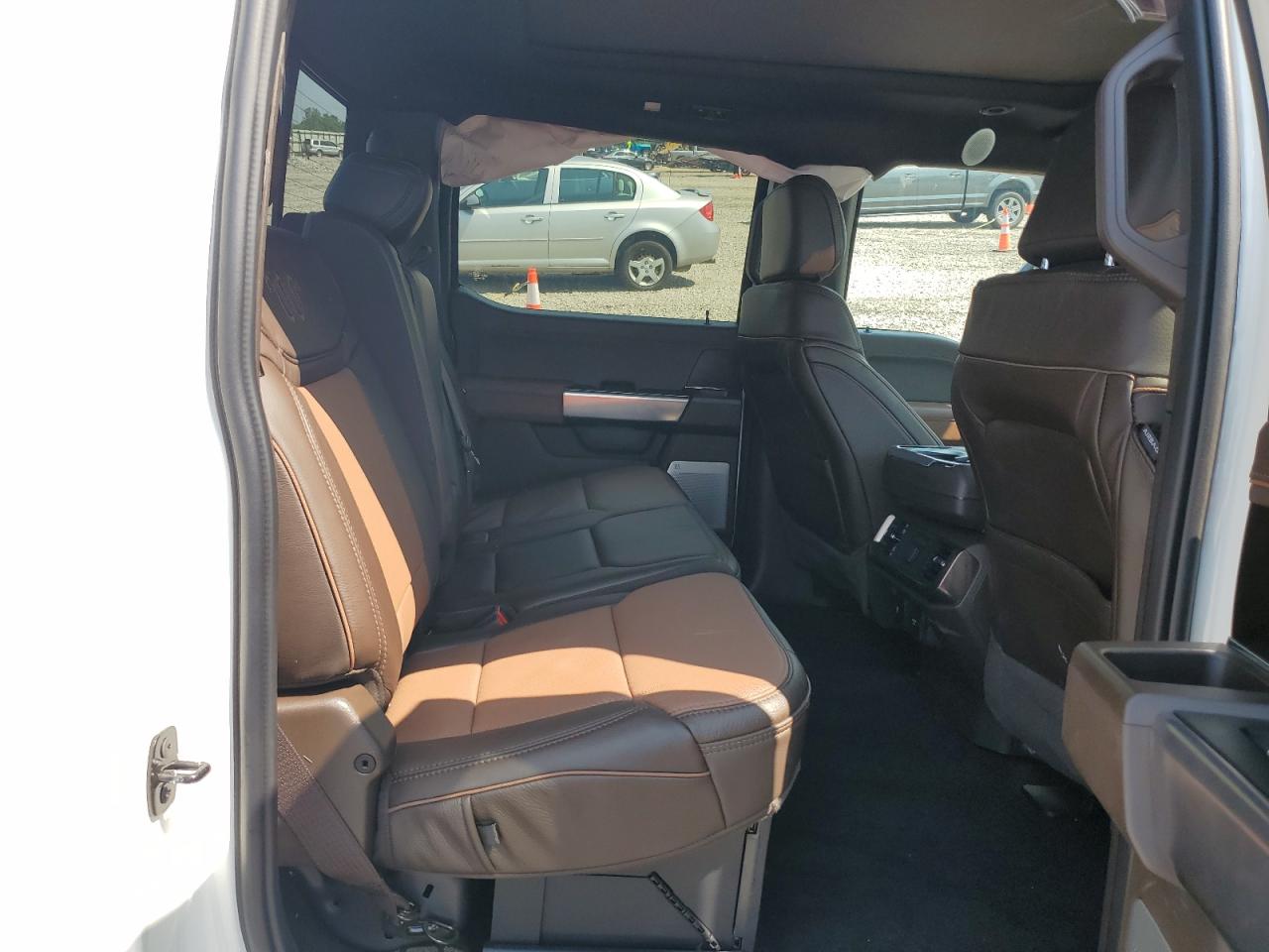 FORD F-150 KING RANCH