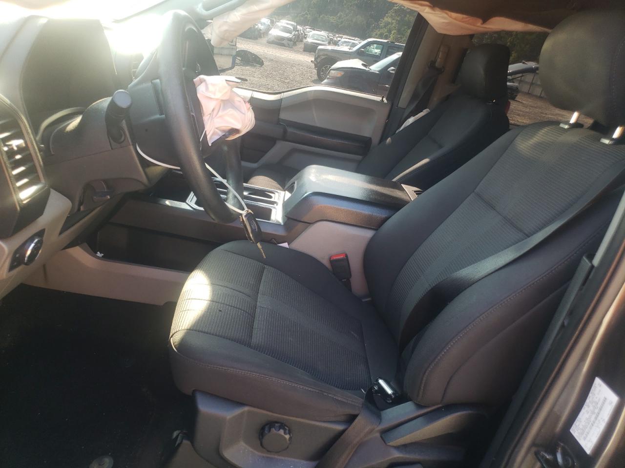 FORD F-150 SUPERCREW