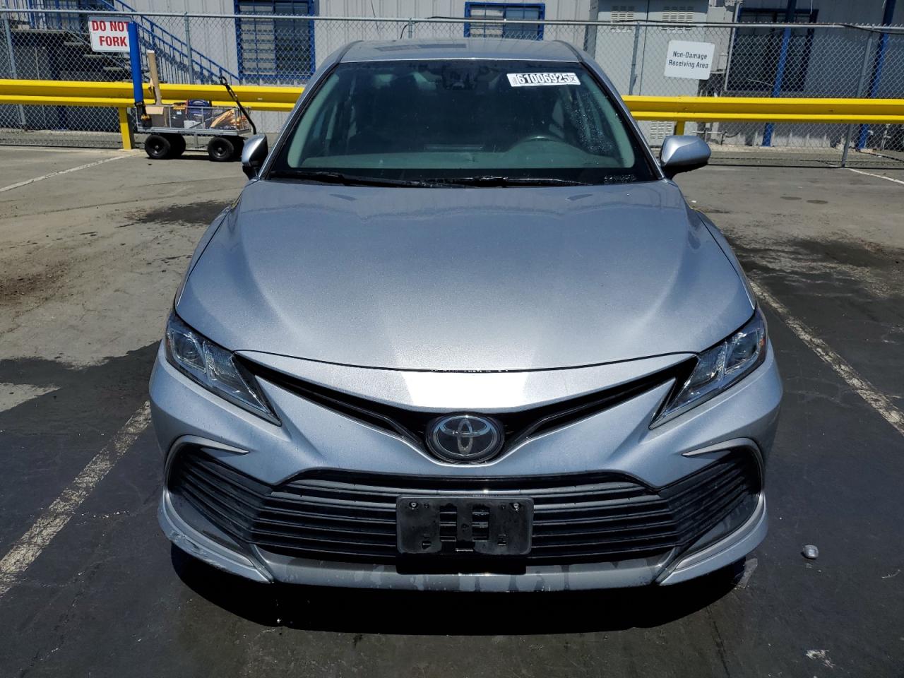 Lot #3310301059 2022 TOYOTA CAMRY LE