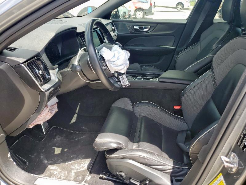 2019 VOLVO S60 T5 R-D 7JR102FM0KG003955