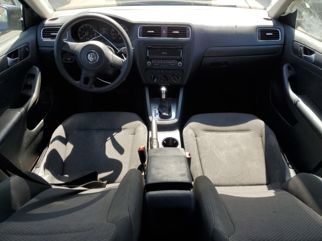 Volkswagen Jetta base 2014