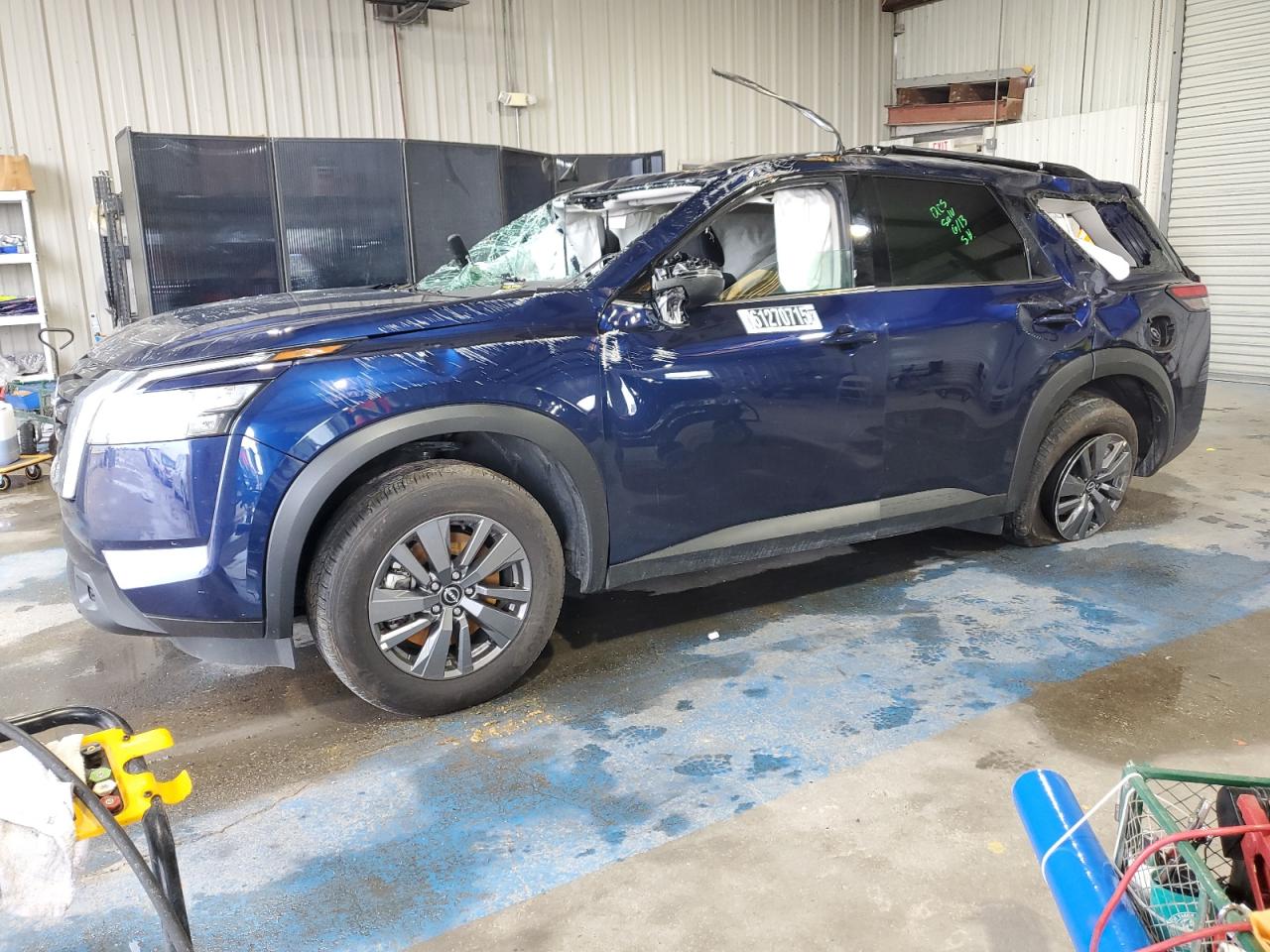 NISSAN PATHFINDER SV