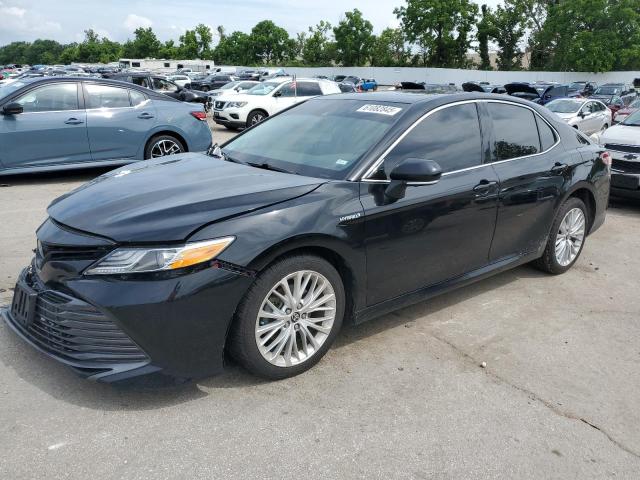 TOYOTA CAMRY XLE