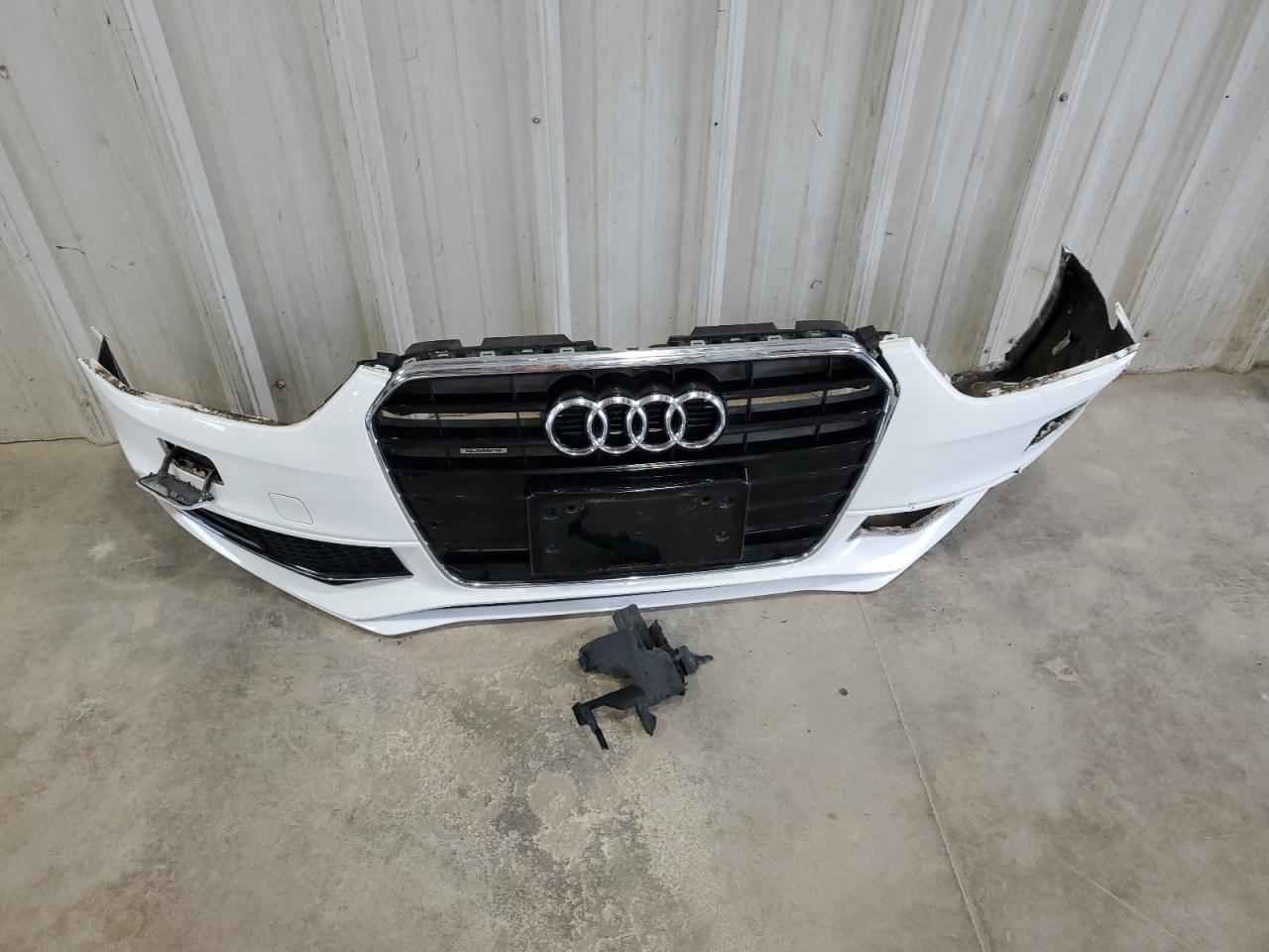 AUDI A4 PREMIUM PLUS S-LINE