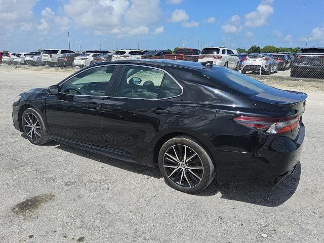 Vin: 4t1g11ak5ru245038, lot: 60549745, toyota camry se night shade 20242