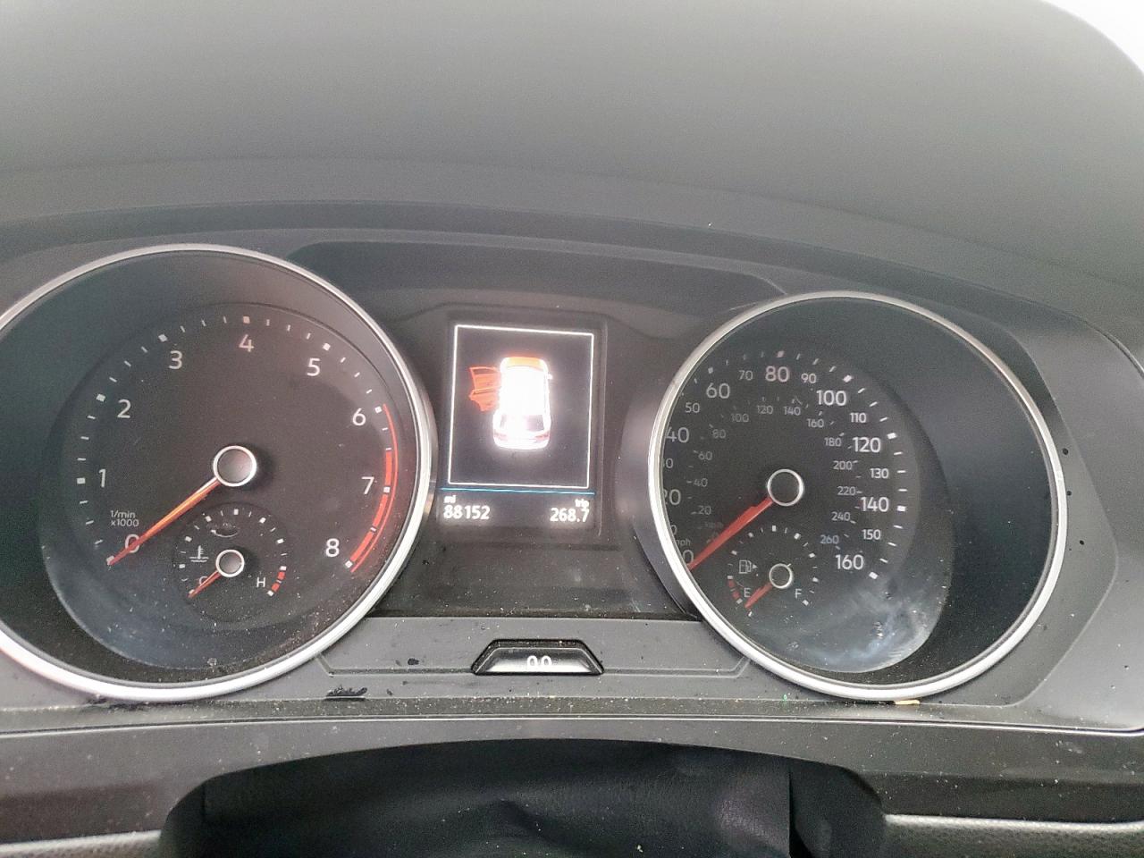 VOLKSWAGEN TIGUAN SE