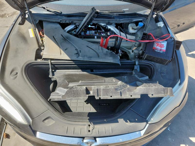 2016 TESLA MODEL S - 5YJSA1E40GF145137