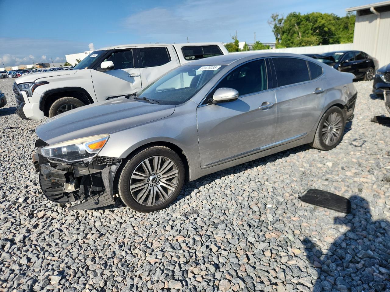KIA CADENZA PREMIUM