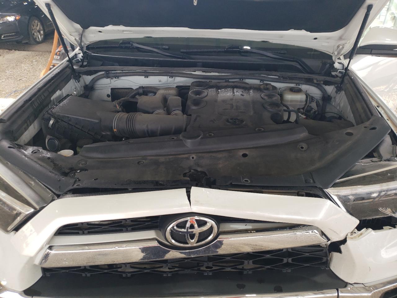 TOYOTA 4RUNNER SR5/SR5 PREMIUM