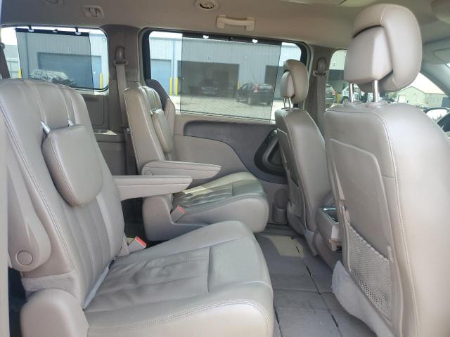 2015 CHRYSLER TOWN & COU 2C4RC1BG2FR505759