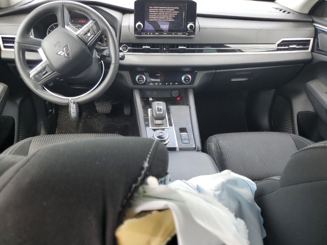 MITSUBISHI OUTLANDER ES