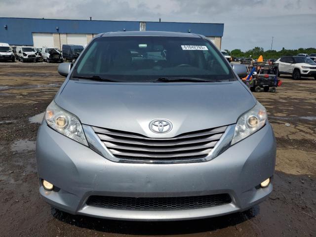 2017 TOYOTA SIENNA XLE 5TDYZ3DC8HS834900