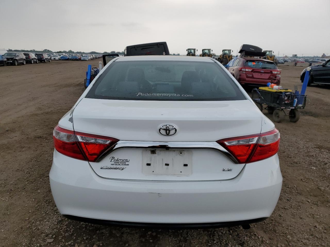 Toyota Camry le 2016