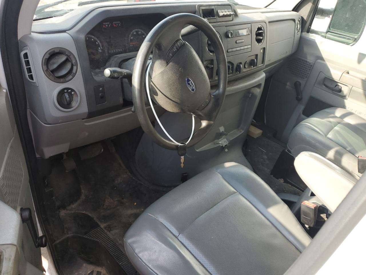 FORD ECONOLINE E350 SUPER DUTY CUTAWAY VAN