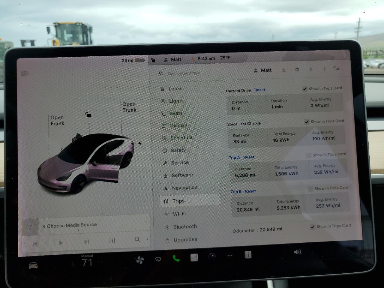 TESLA MODEL 3