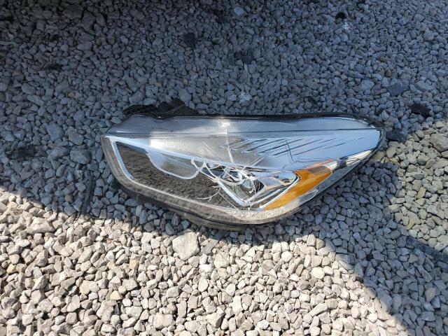 2017 FORD ESCAPE SE 1FMCU9GD1HUD38019