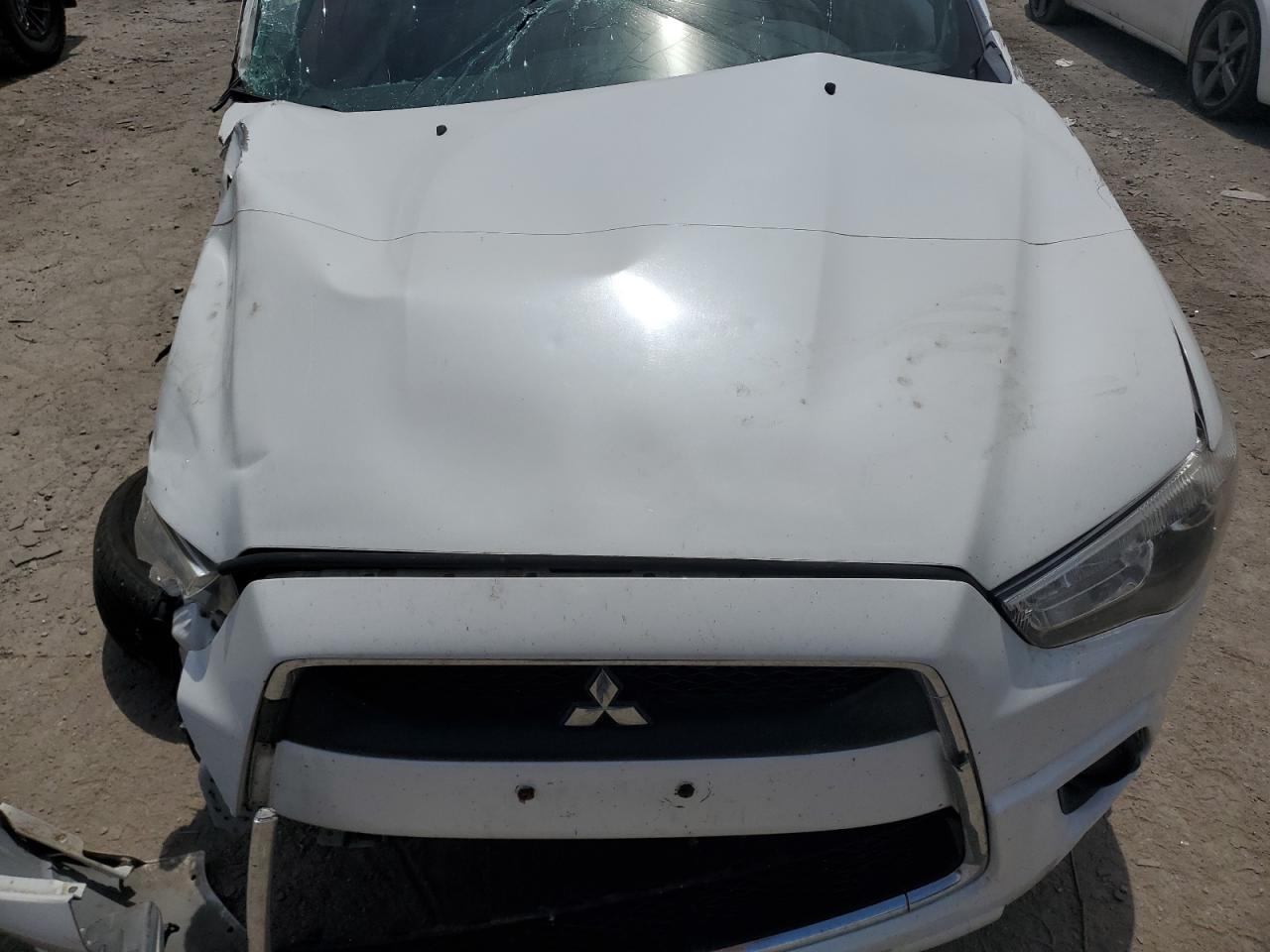 MITSUBISHI OUTLANDER ES