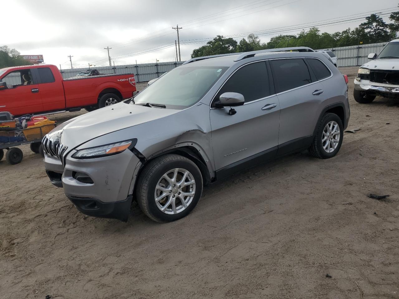  Salvage Jeep Grand Cherokee