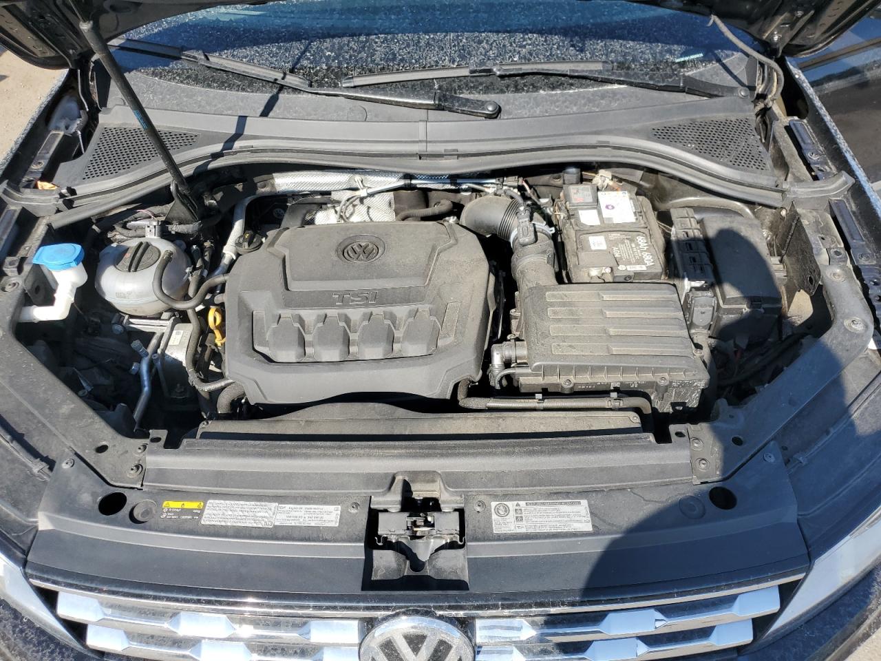 VOLKSWAGEN TIGUAN SE