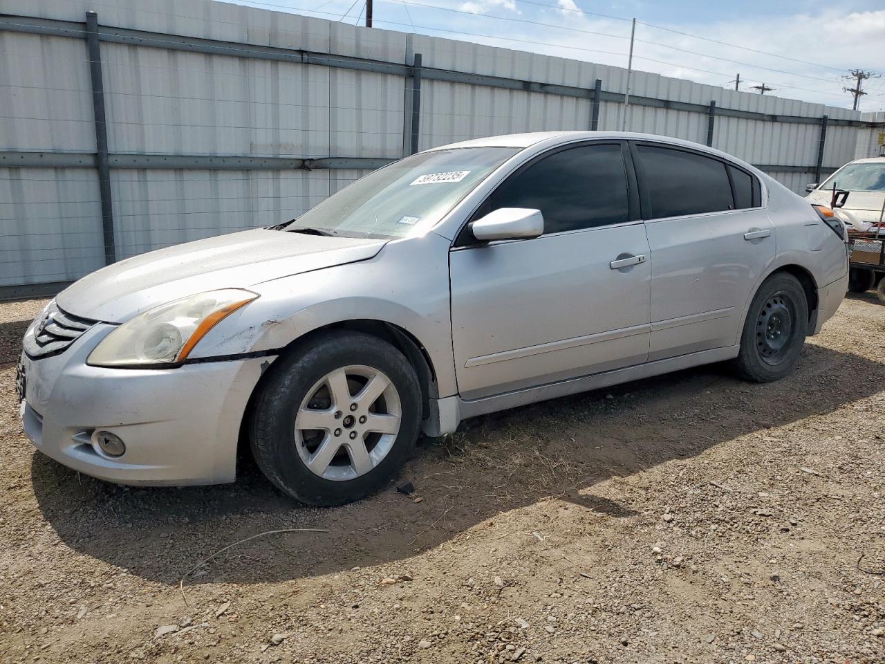 NISSAN ALTIMA BASE