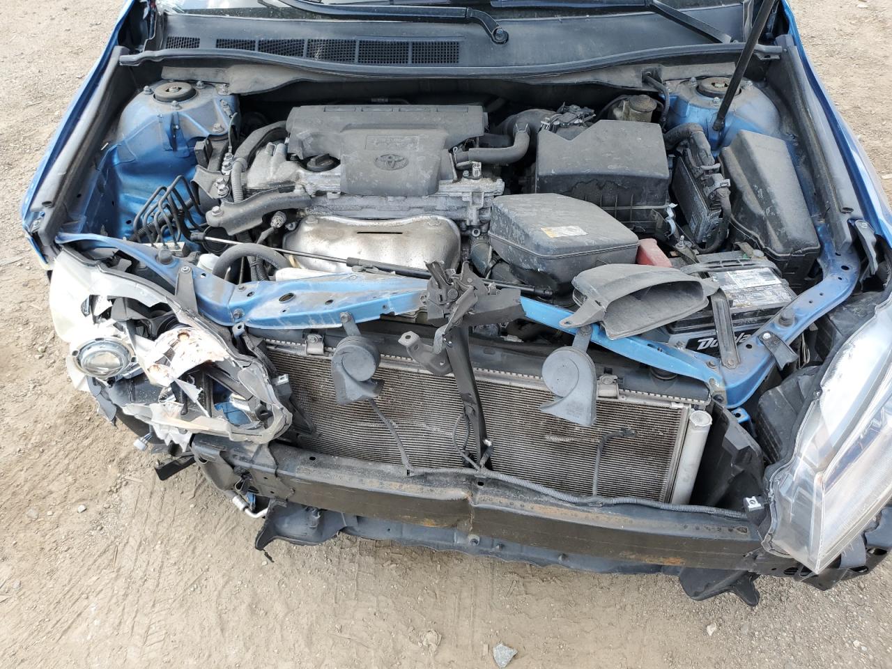 Toyota Camry le 2016