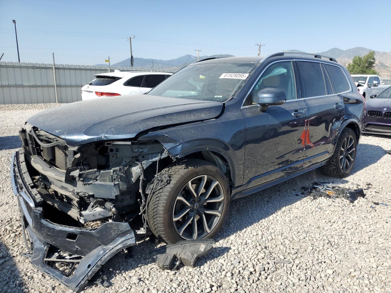 VOLVO XC90 T6 MOMENTUM