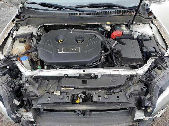 2017 LINCOLN MKZ RESERV 3LN6L5E95HR654649