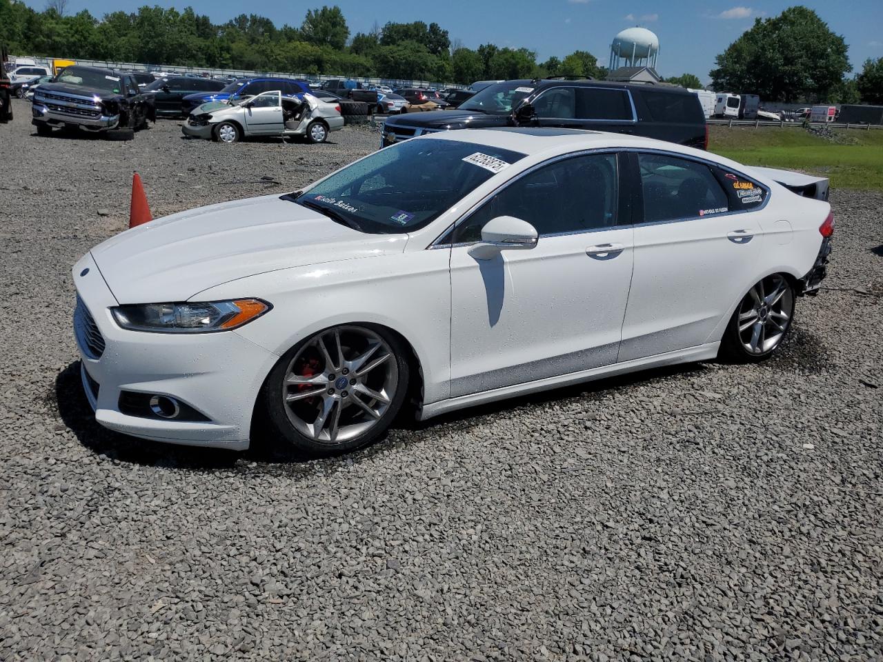 FORD FUSION SE