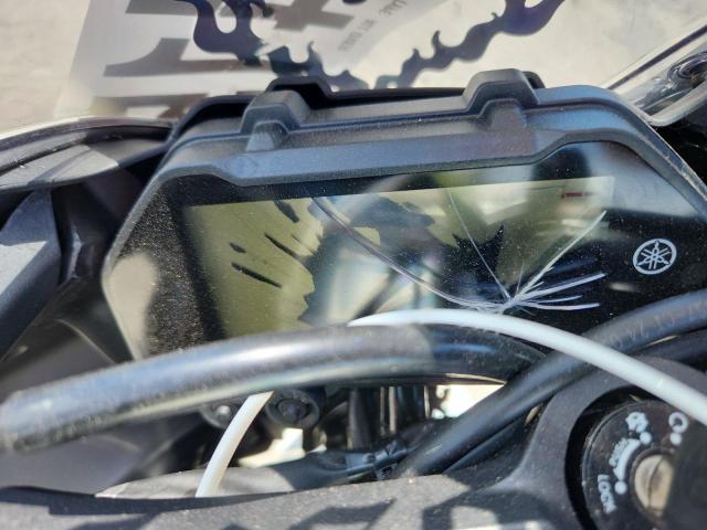 2024 YAMAHA YZFR3 A MH3RH18Y7RK017526