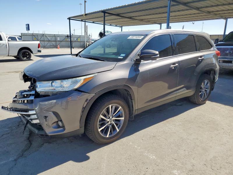 TOYOTA HIGHLANDER