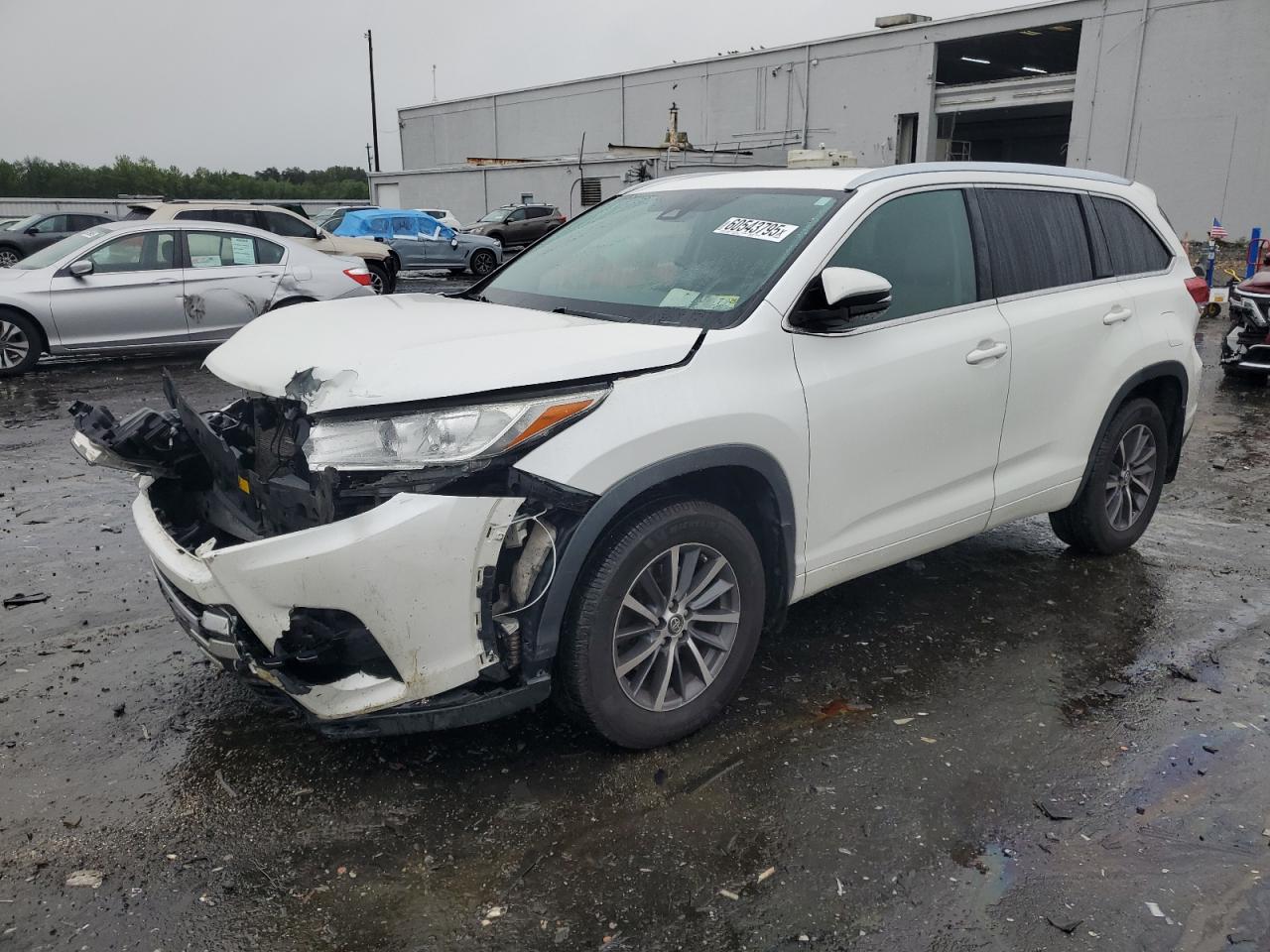 TOYOTA HIGHLANDER SE
