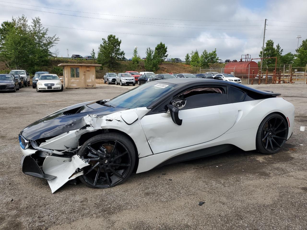 BMW I8