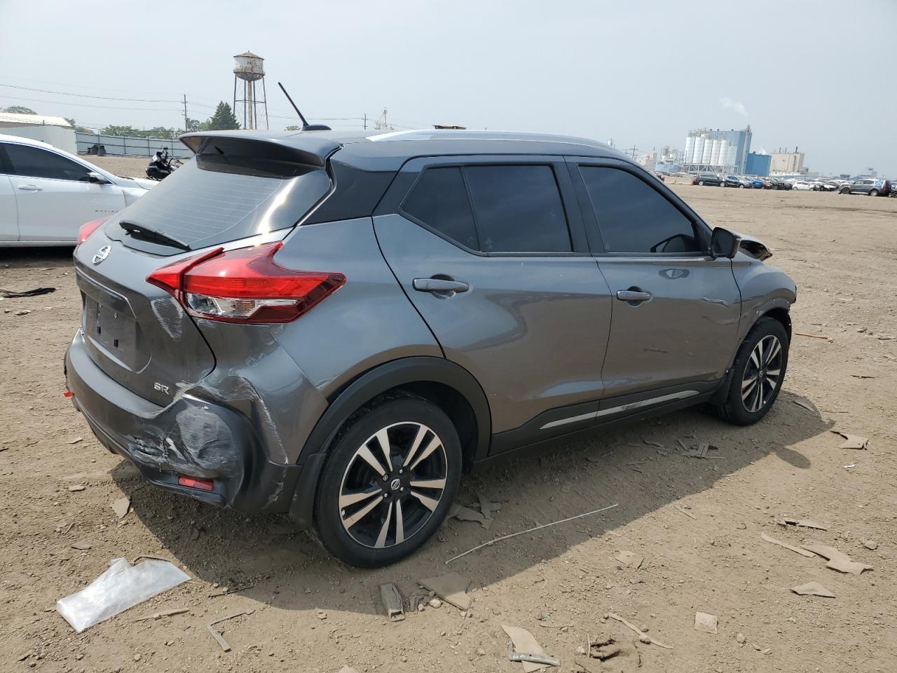 NISSAN KICKS S