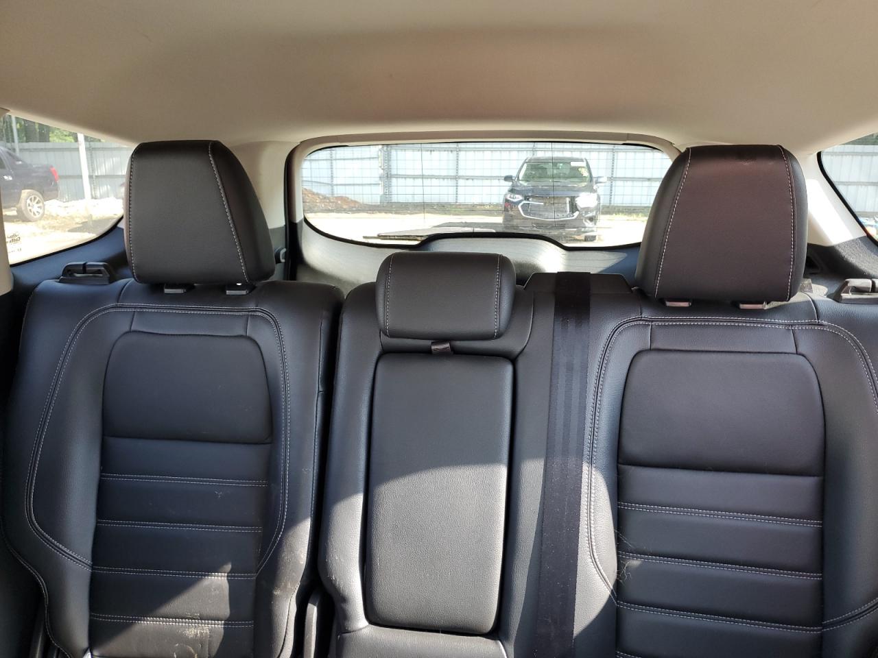 FORD ESCAPE TITANIUM