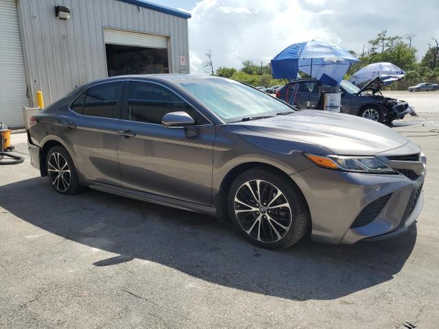 Vin: 4t1b11hk7ju517433, lot: 61154805, toyota camry l 20184