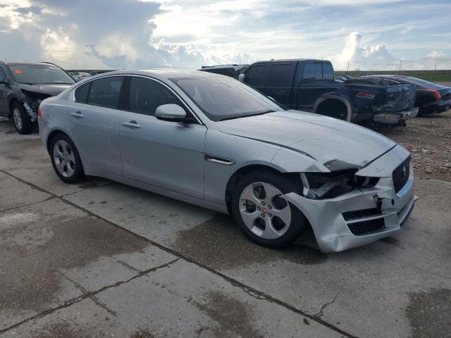 Vin: sajar4bg2ha971794, lot: 61956595, jaguar xe 20174