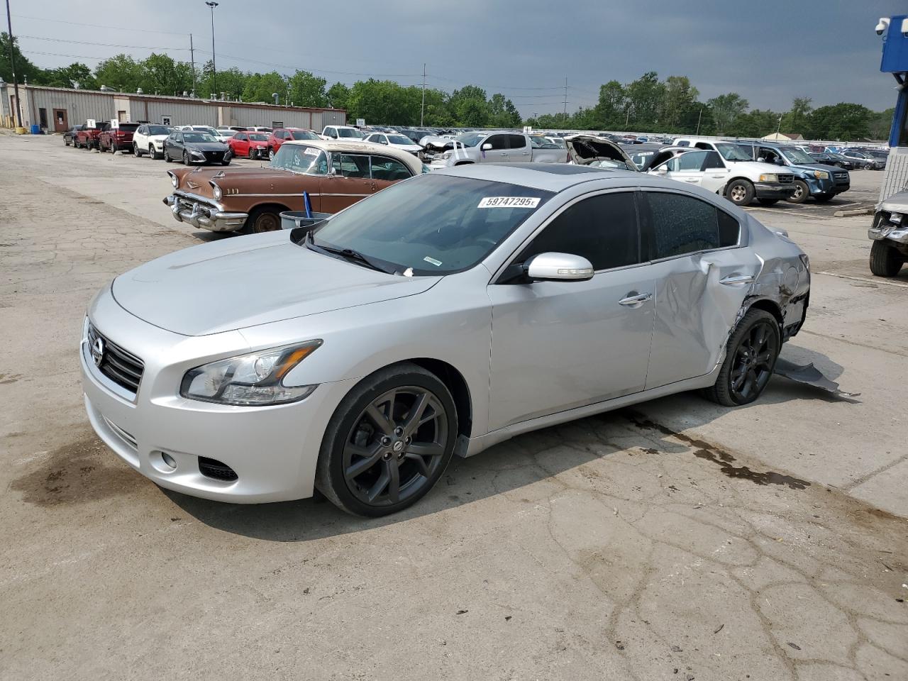 NISSAN MAXIMA S