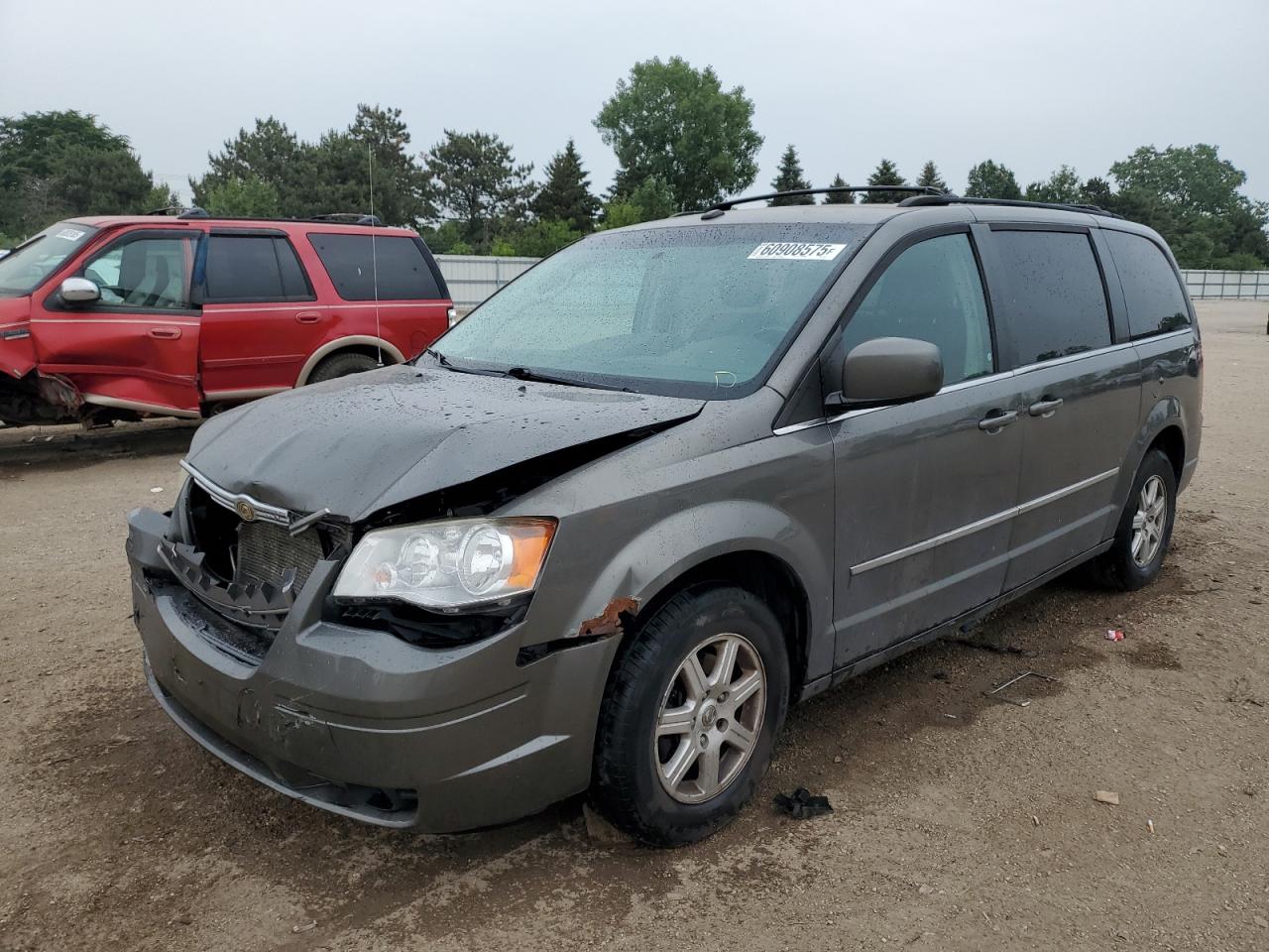 CHRYSLER TOWN & COUNTRY TOURING PLUS