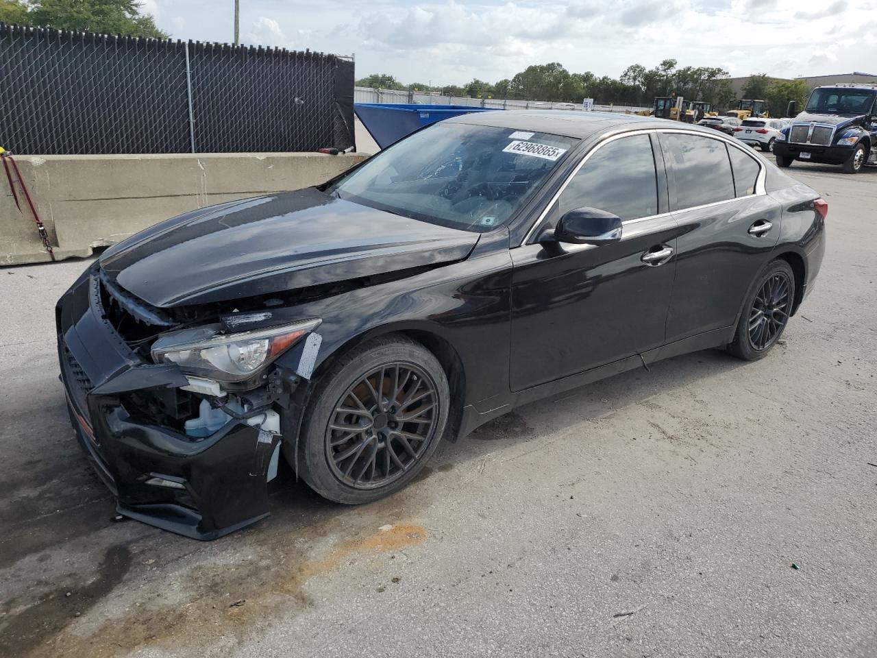 INFINITI Q50 LUXE